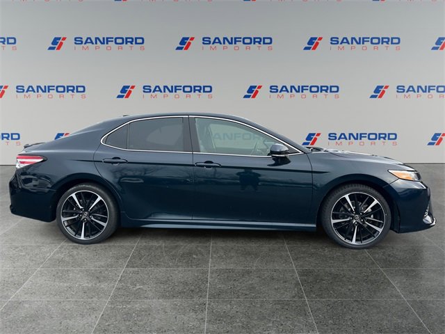 Used 2020 Toyota Camry XSE image 6