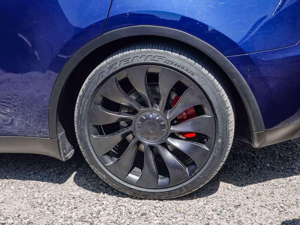 Used 2023 Tesla Model Y Performance AWD/4WD image 14