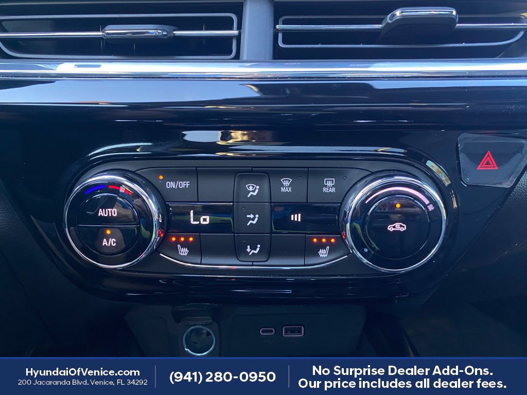 Used 2026 Chevrolet Trax RS w/ Sunroof Package FWD image 13