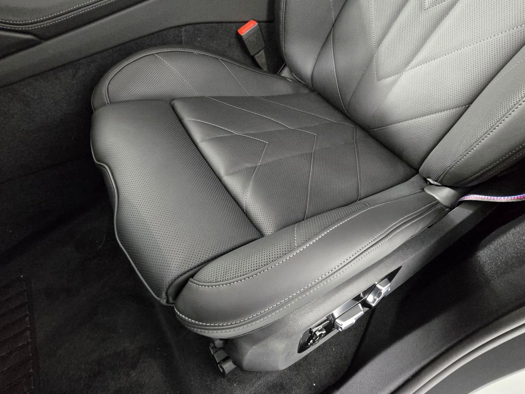 New 2026 BMW XM Label Red image 14