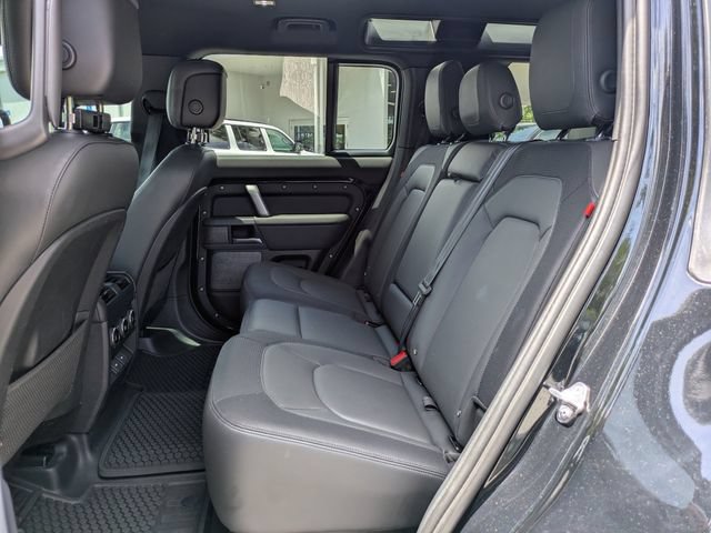 Used 2023 Land Rover Defender 110 X-Dynamic SE AWD/4WD image 13