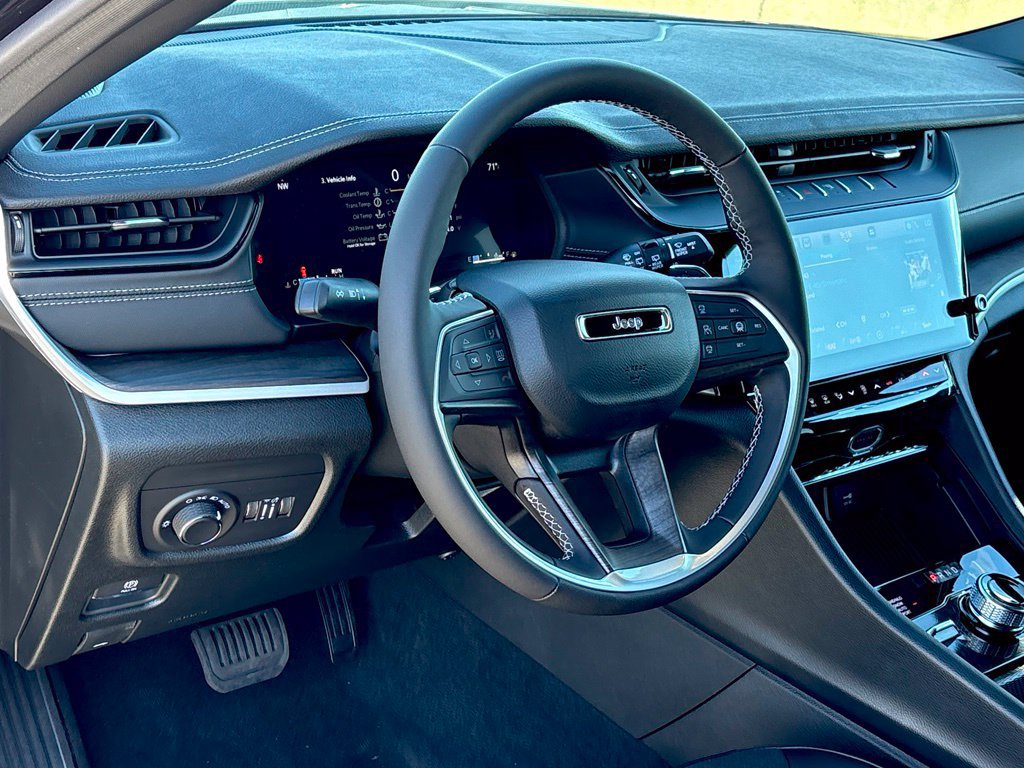 New 2027 Jeep Grand Cherokee 4WD image 8