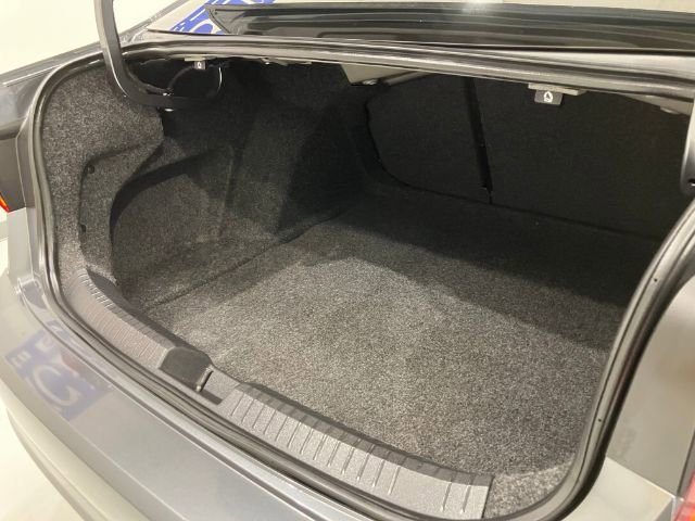 Used 2019 Volkswagen Jetta SE FWD image 34