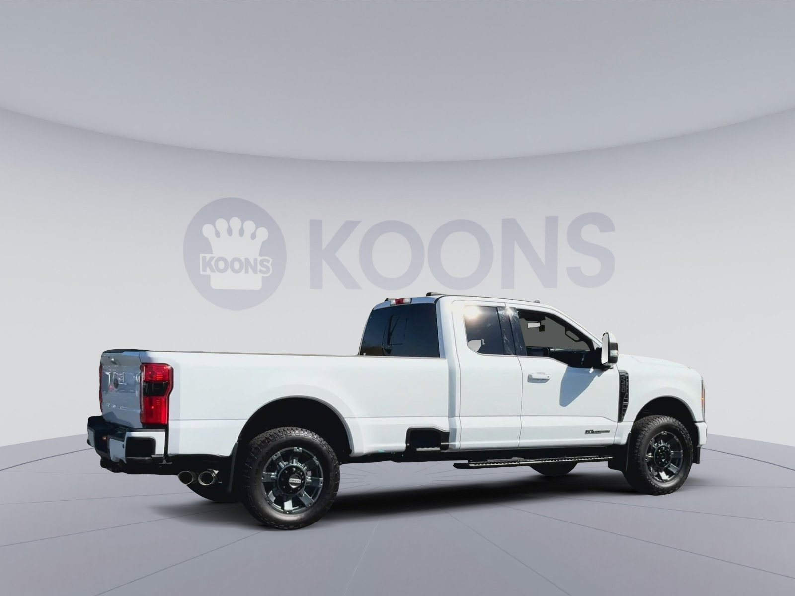 Used 2023 Ford F350 Lariat w/ Sport Appearance Package image 11