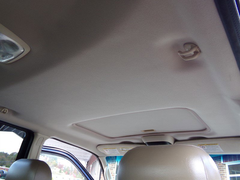 Used 2004 Ford Explorer Sport Trac XLT 4WD image 42