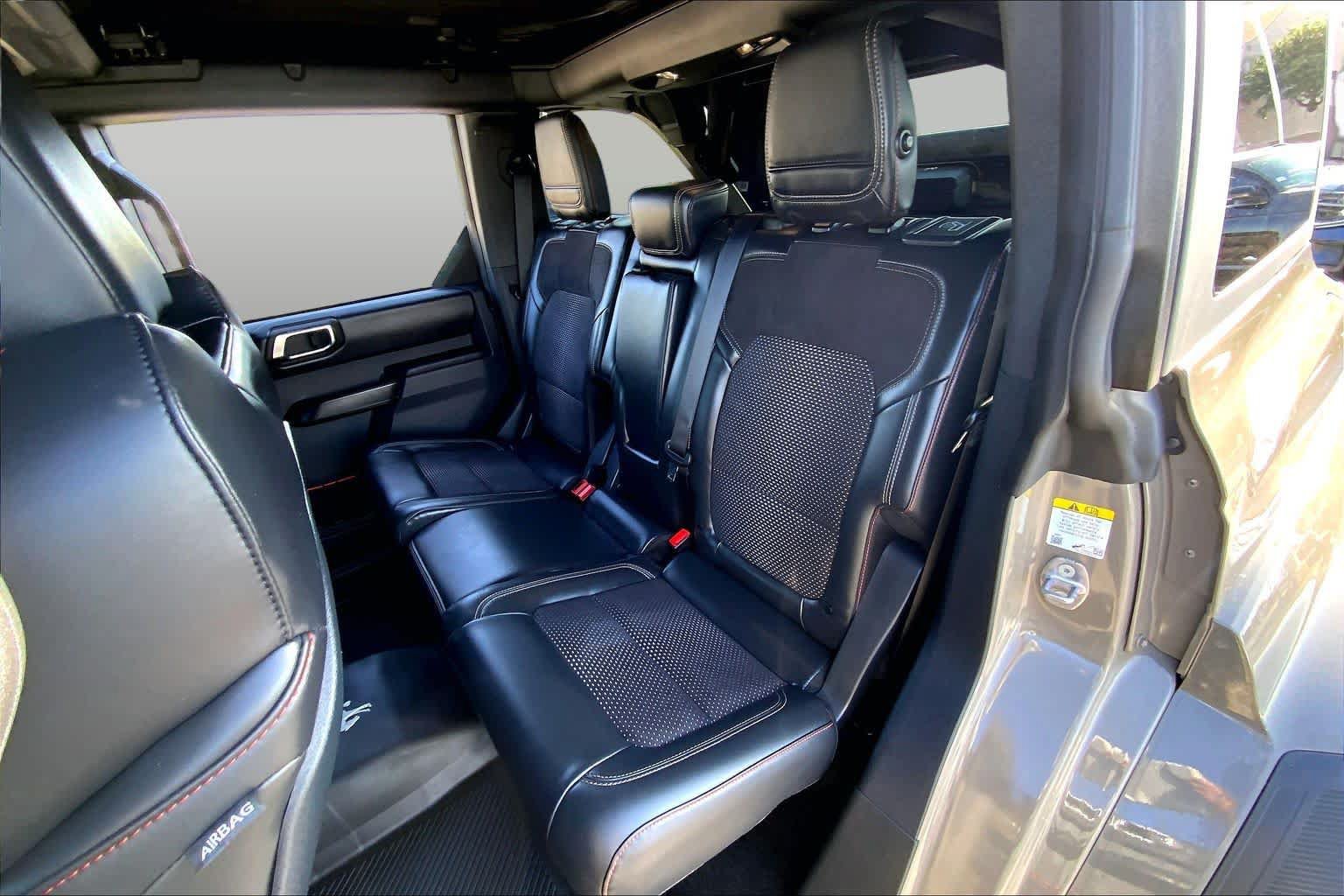 Used 2025 Ford Bronco Raptor AWD/4WD image 19