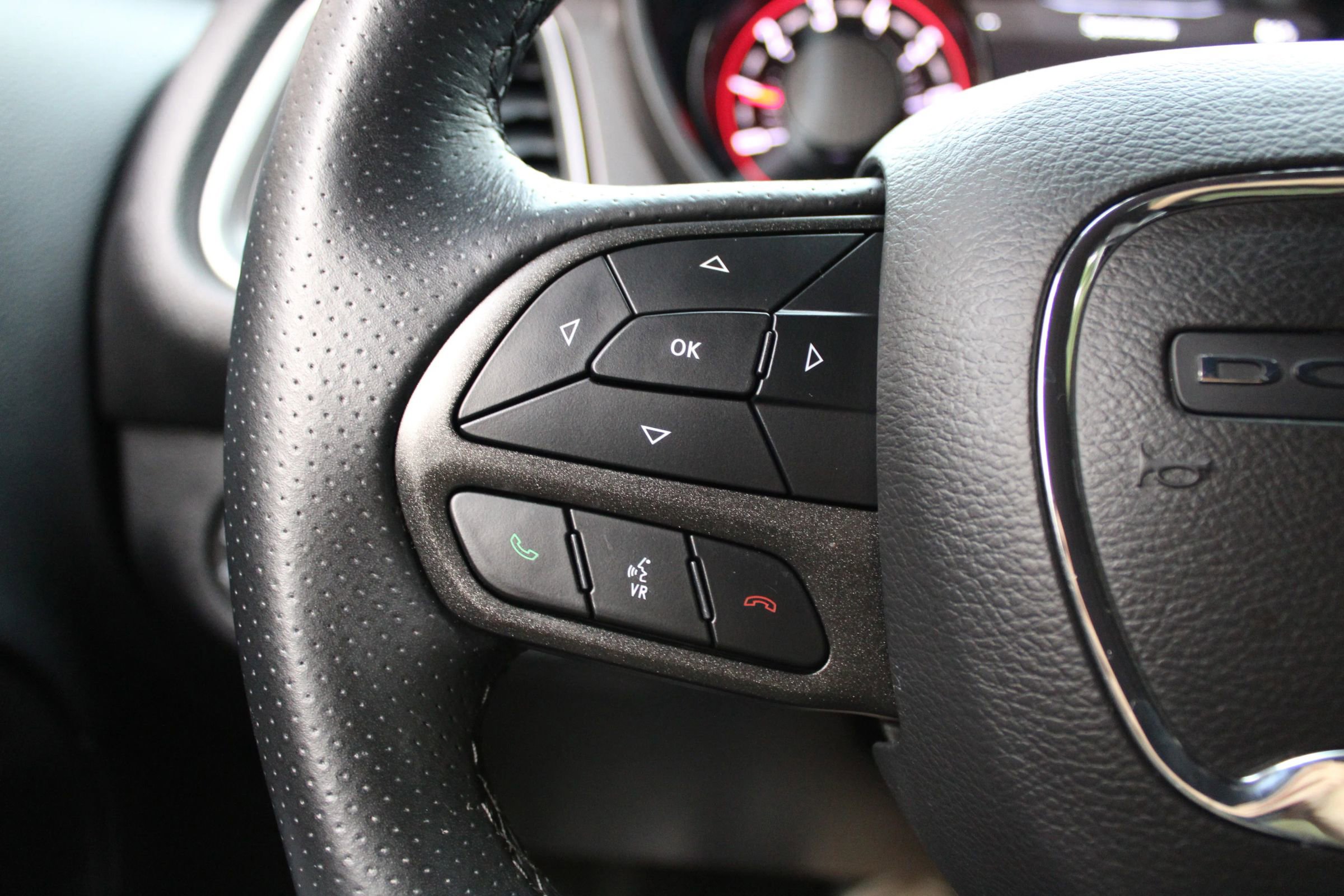 Used 2022 Dodge Challenger SXT w/ Blacktop Package image 8