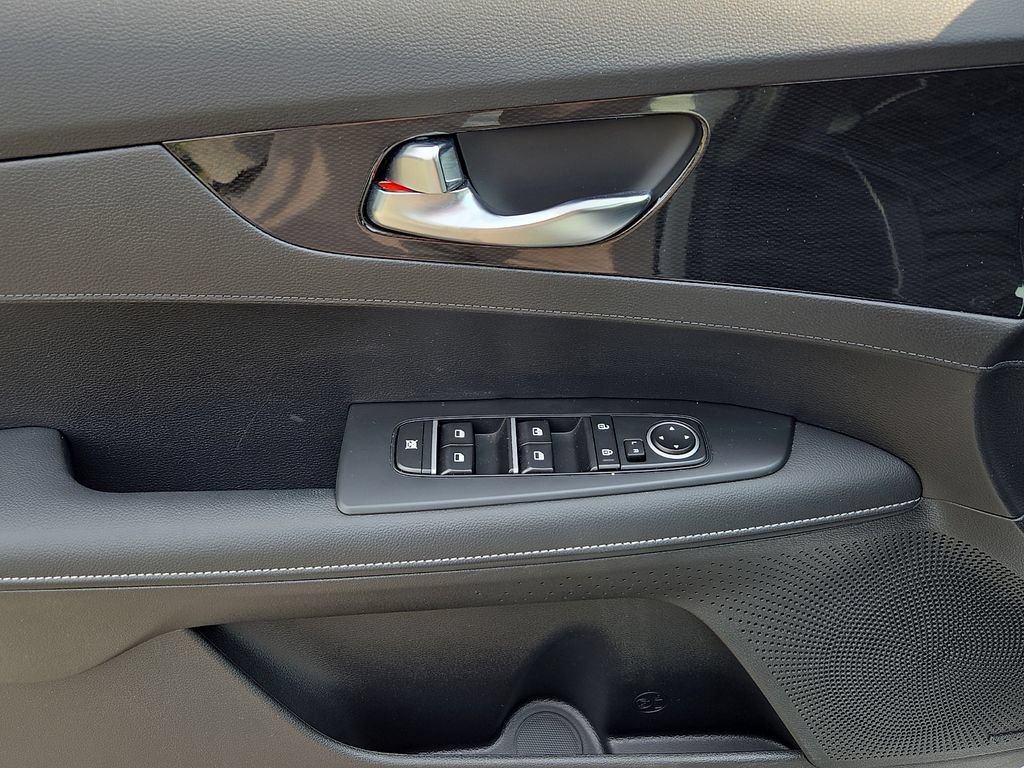 Certified 2024 Kia Forte GT-Line w/ GT-Line Premium Package FWD image 12