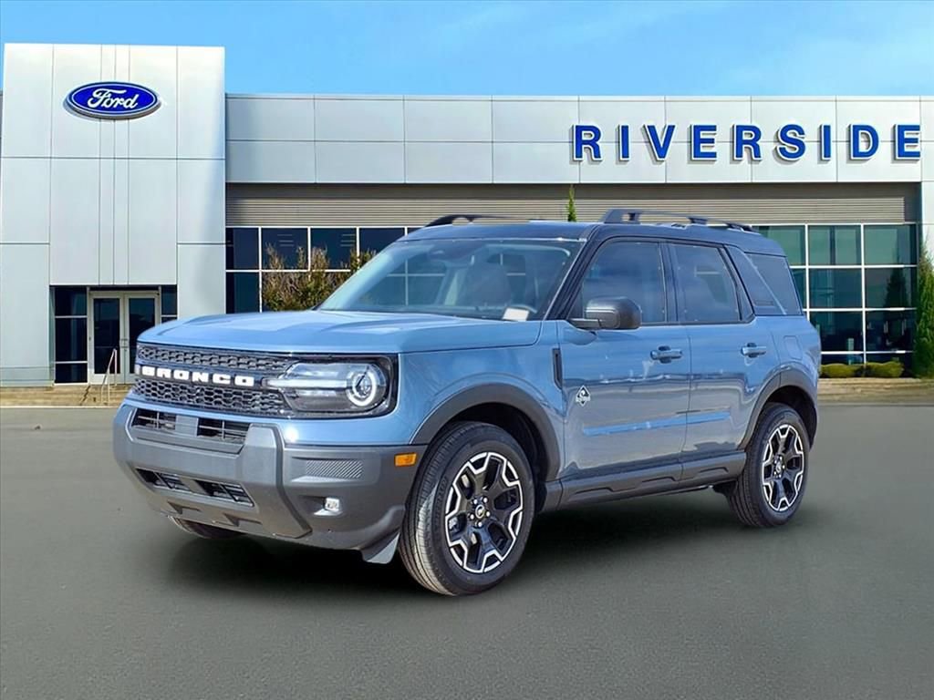 New 2025 Ford Bronco Sport Outer Banks image 3