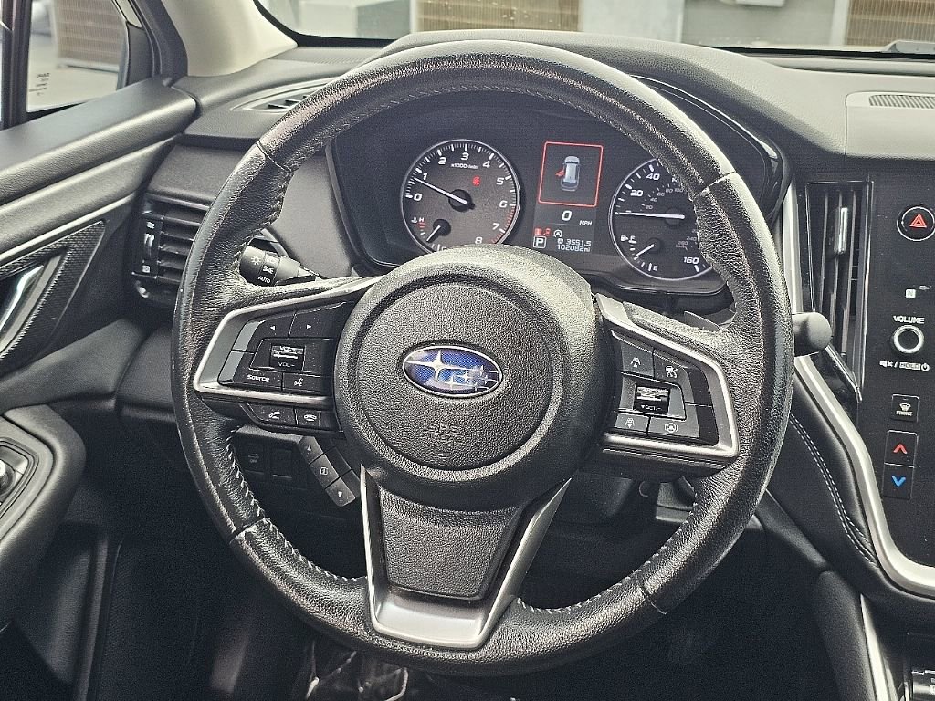 Used 2022 Subaru Outback Premium image 32