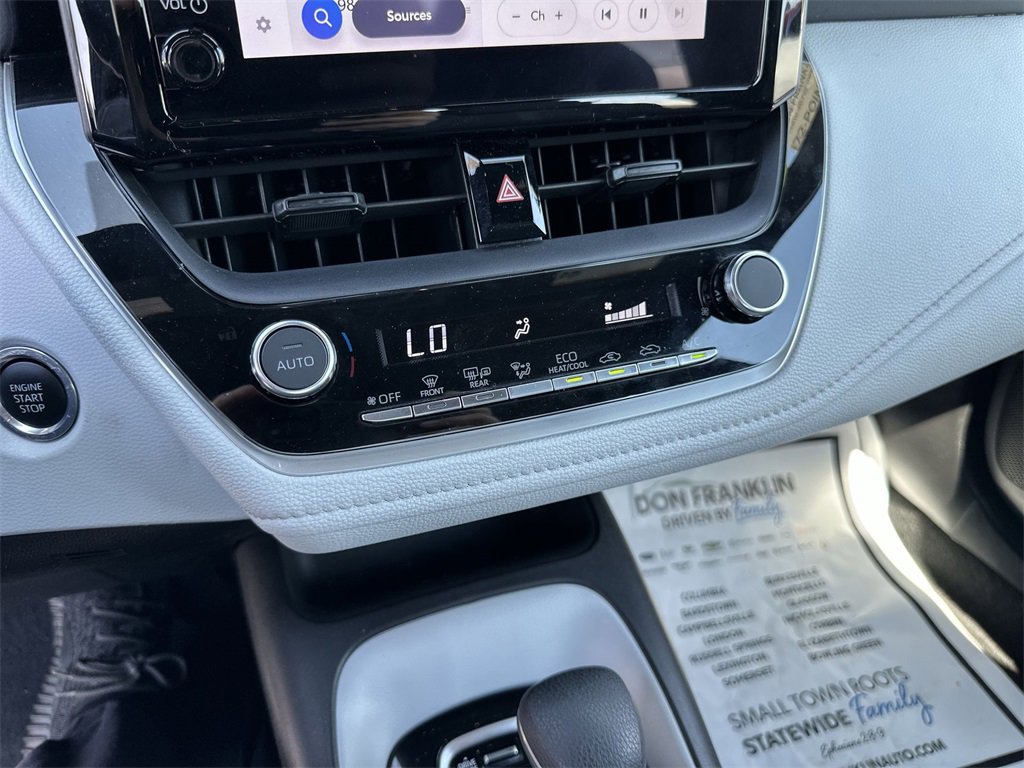 Used 2023 Toyota Corolla SE image 18