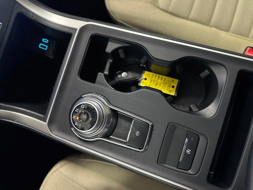 Certified 2024 Ford Edge SE image 17