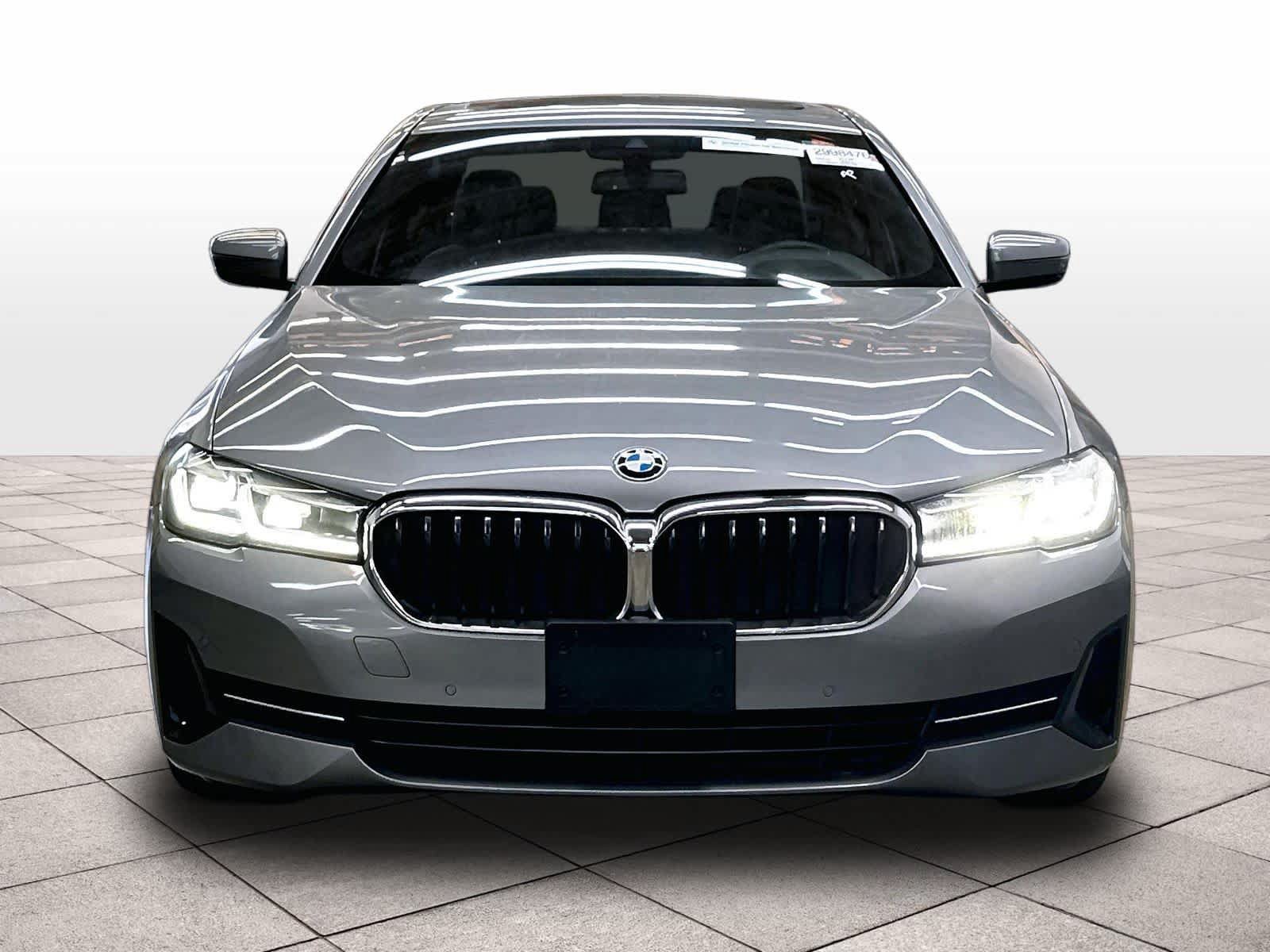 Used 2023 BMW 530i w/ Premium Package RWD image 3
