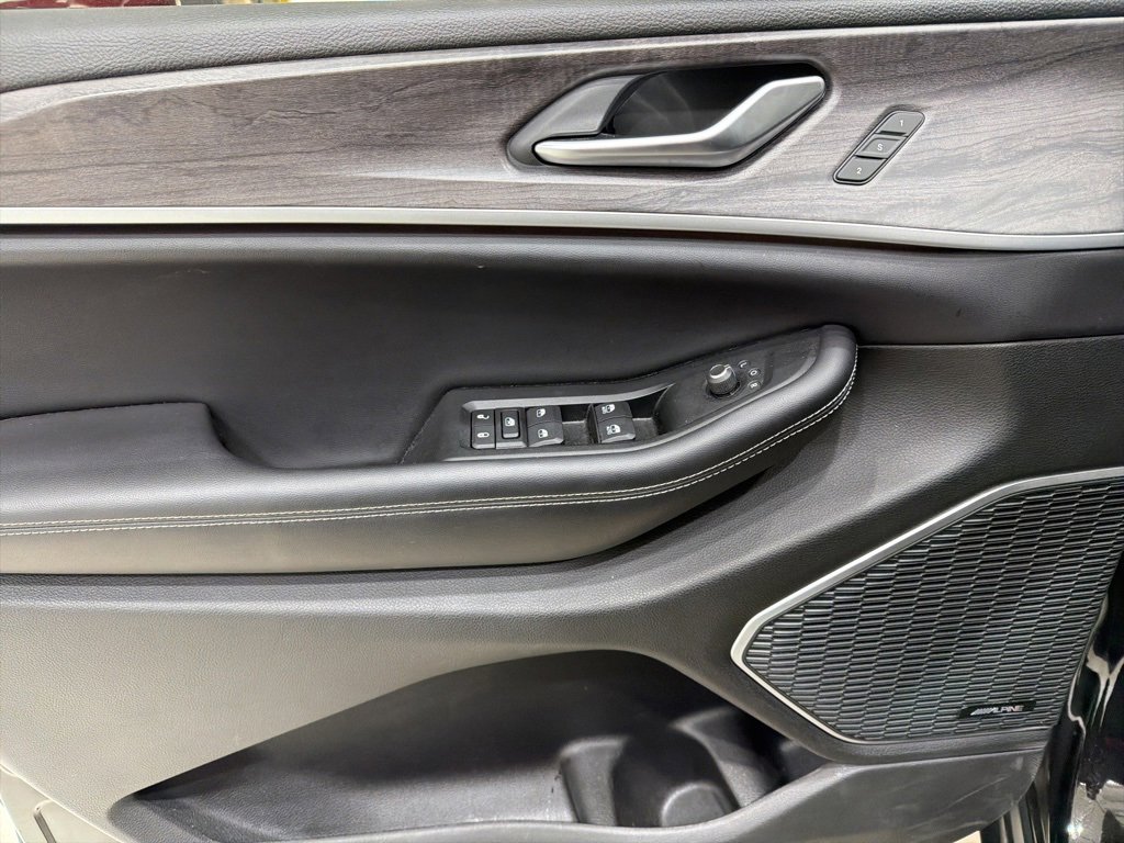 Used 2023 Jeep Grand Cherokee L Limited w/ Luxury Tech Group II image 13