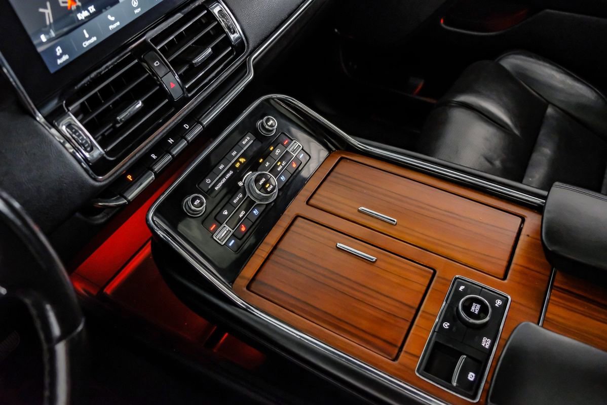 Used 2020 Lincoln Navigator L Reserve RWD image 24