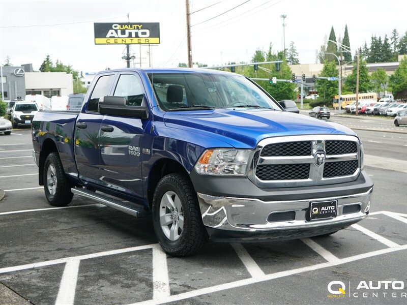 Used 2018 RAM 1500 ST w/ SXT Appearance Group AWD/4WD image 3