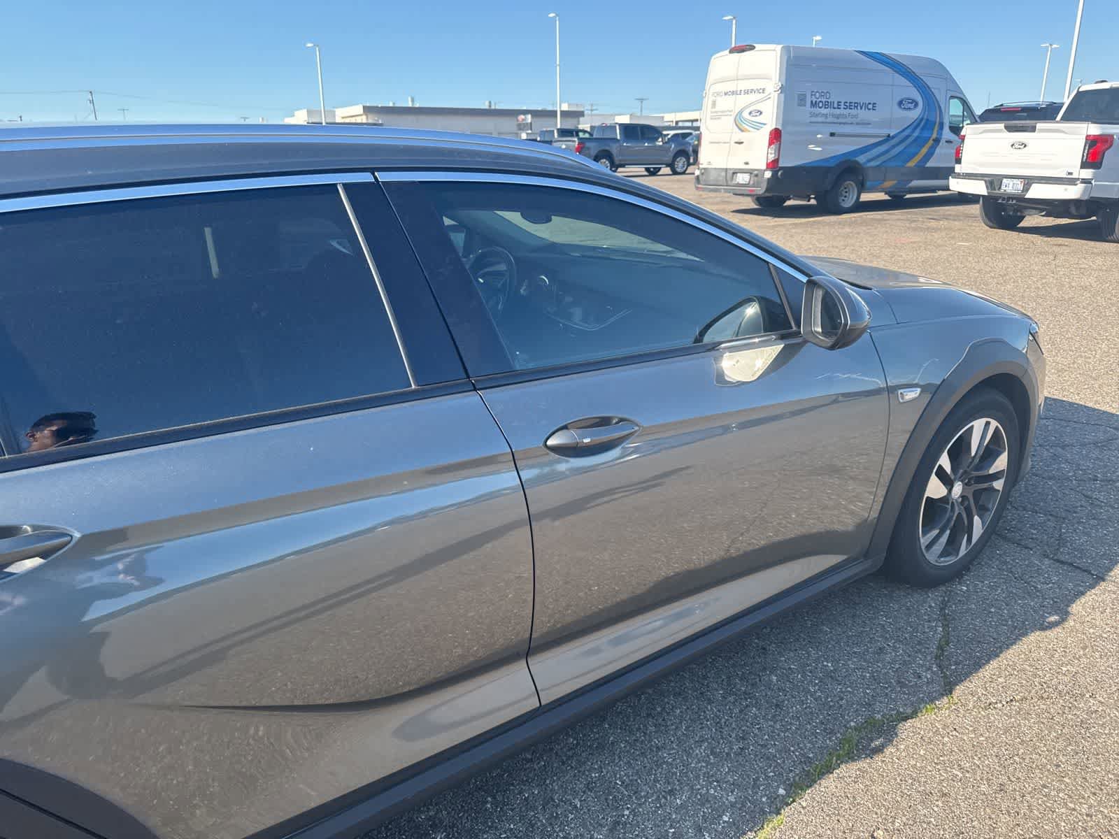 Used 2019 Buick Regal Essence w/ Driver Confidence Package I AWD/4WD image 11