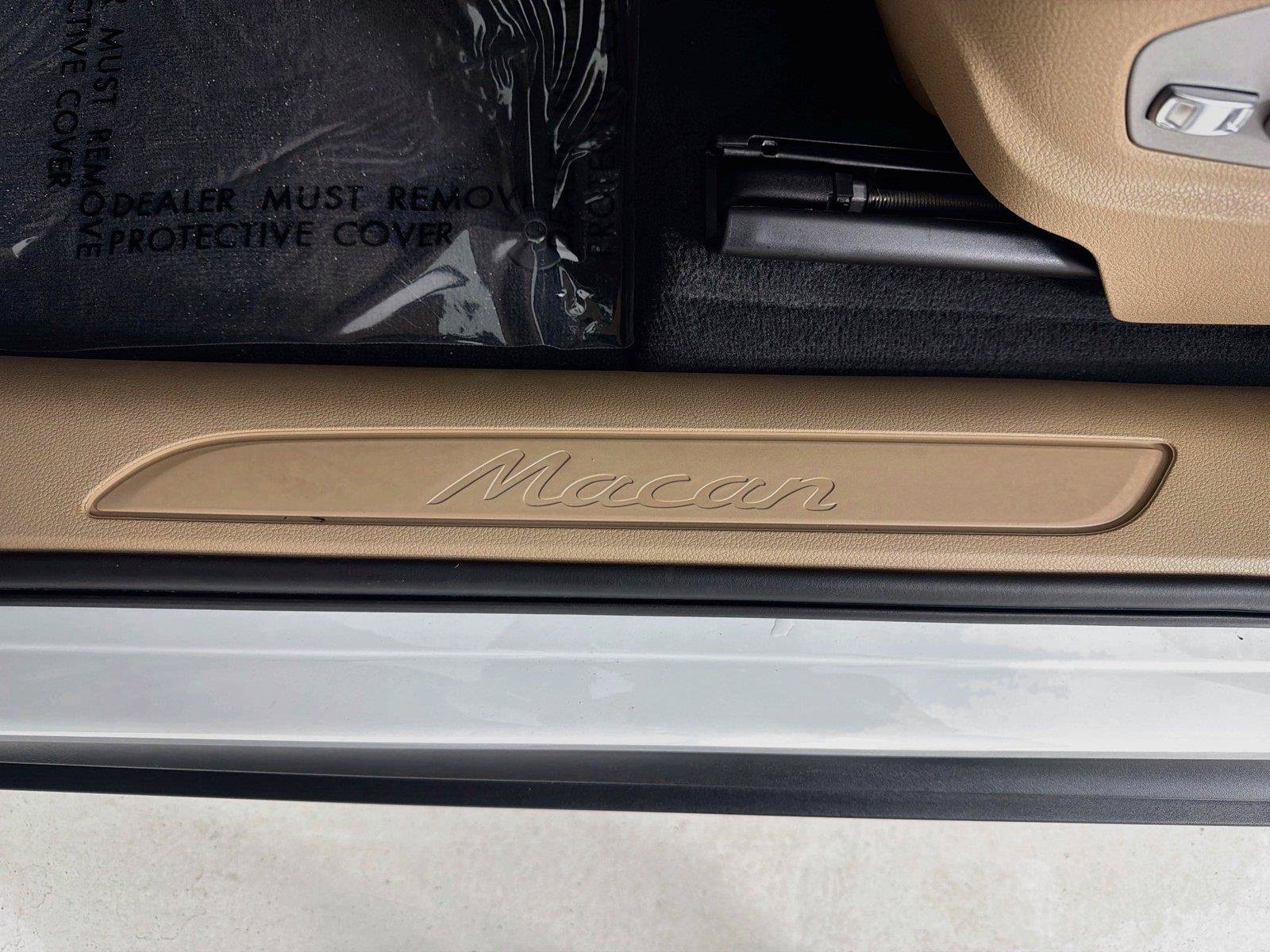 Certified 2026 Porsche Macan Turbo AWD/4WD image 11