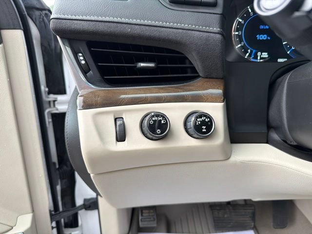 Certified 2020 Cadillac Escalade Luxury AWD/4WD image 15