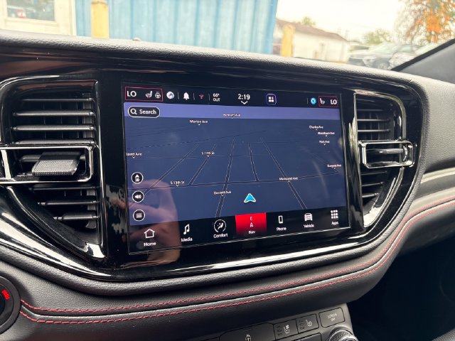 Used 2025 Dodge Durango R/T w/ Blacktop Package AWD/4WD image 16