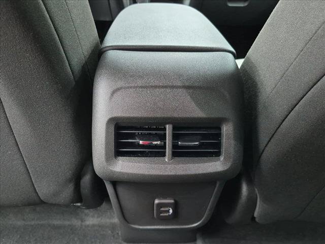 Used 2023 Chevrolet Equinox LT FWD image 16