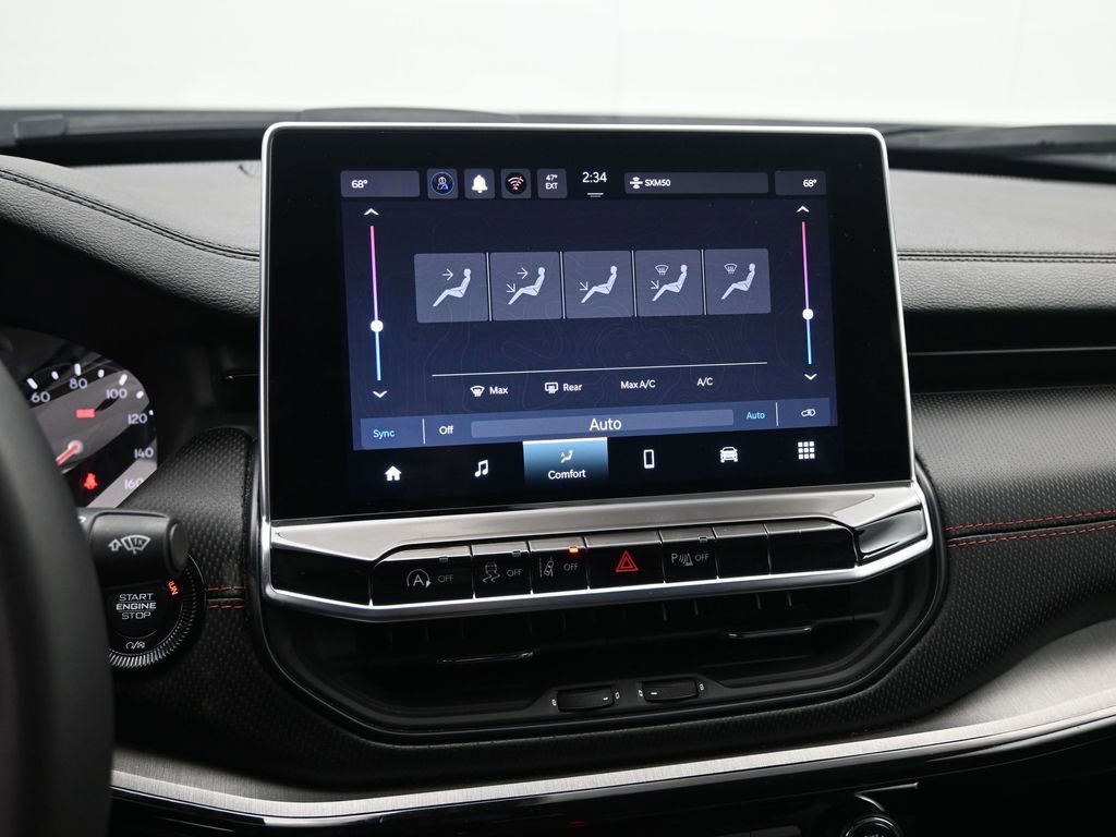 Used 2025 Jeep Compass Trailhawk image 17