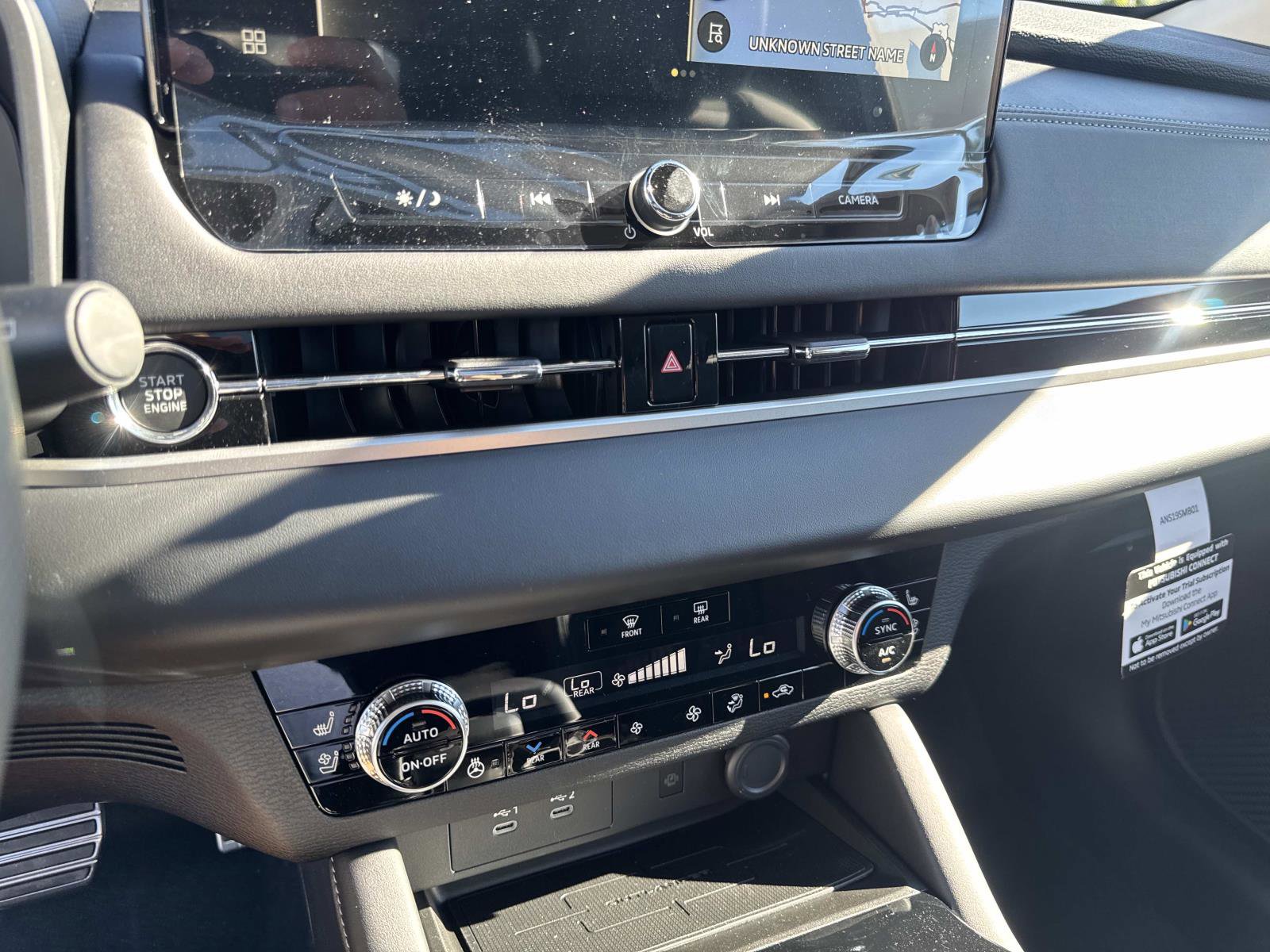 New 2026 Mitsubishi Outlander SEL image 22