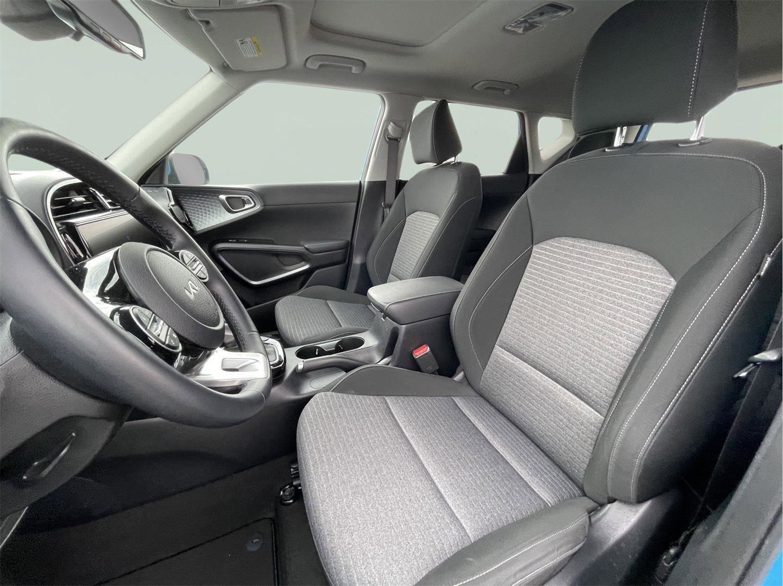 Used 2023 Kia Soul EX image 13