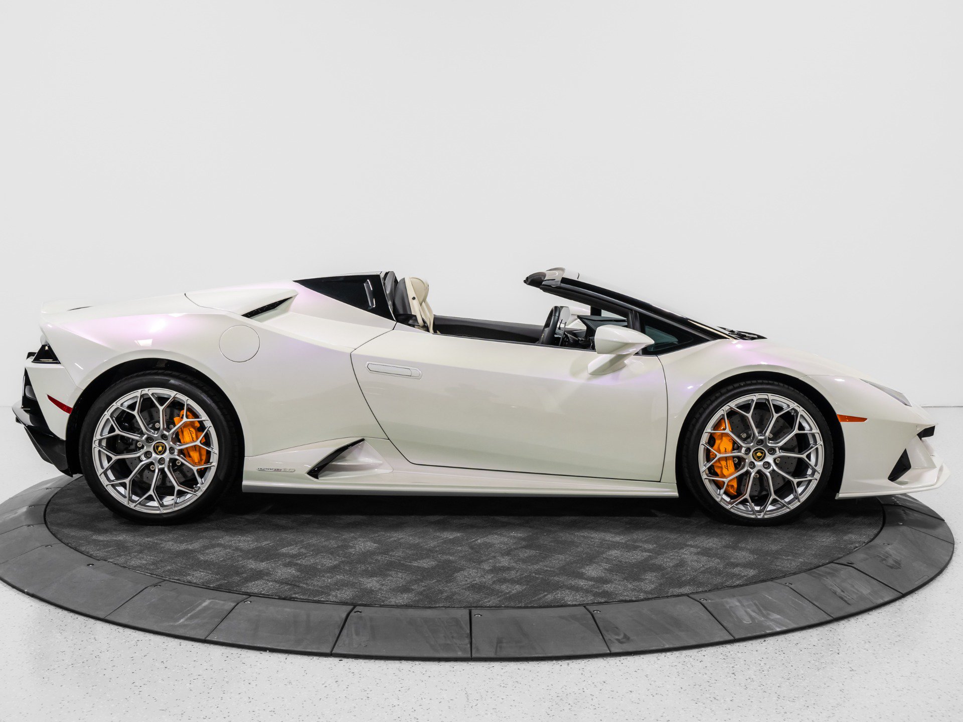 Used 2024 Lamborghini Huracan EVO AWD/4WD image 10