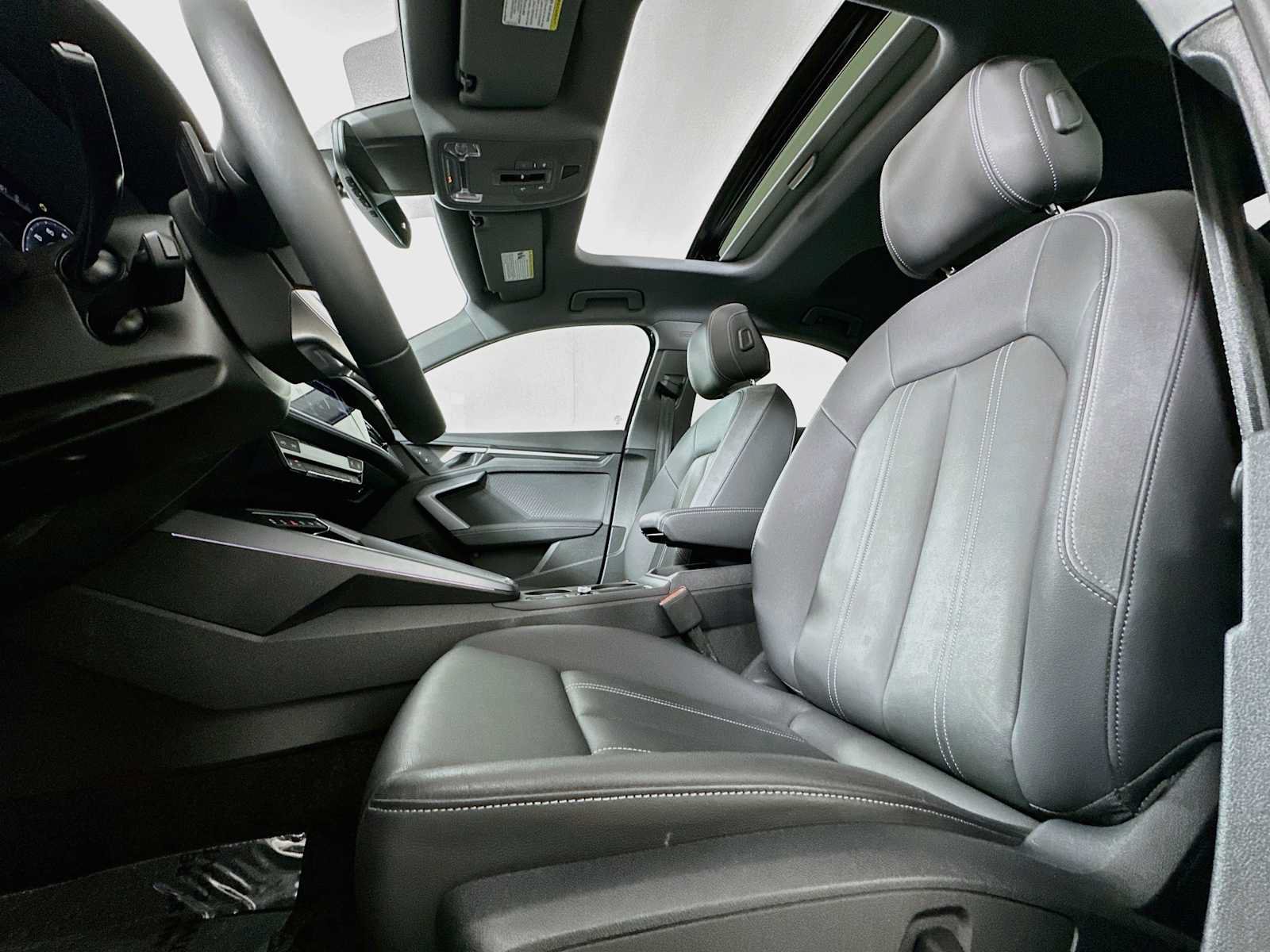 Certified 2025 Audi A3 2.0T Premium Plus w/ Premium Plus Package AWD/4WD image 19