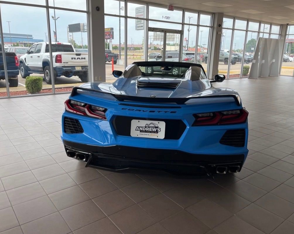 Used 2020 Chevrolet Corvette Stingray Preferred Conv w/ 2LT Preferred Equipment Group RWD image 24
