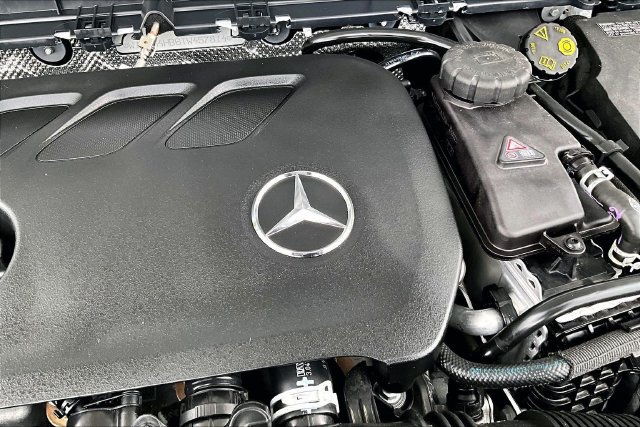 Used 2026 Mercedes-Benz GLB 250 4MATIC image 29