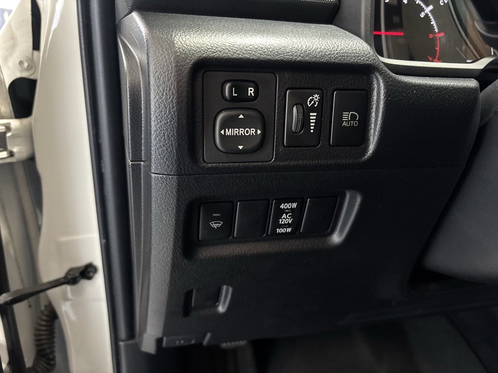 Used 2021 Toyota 4Runner SR5 Premium image 3