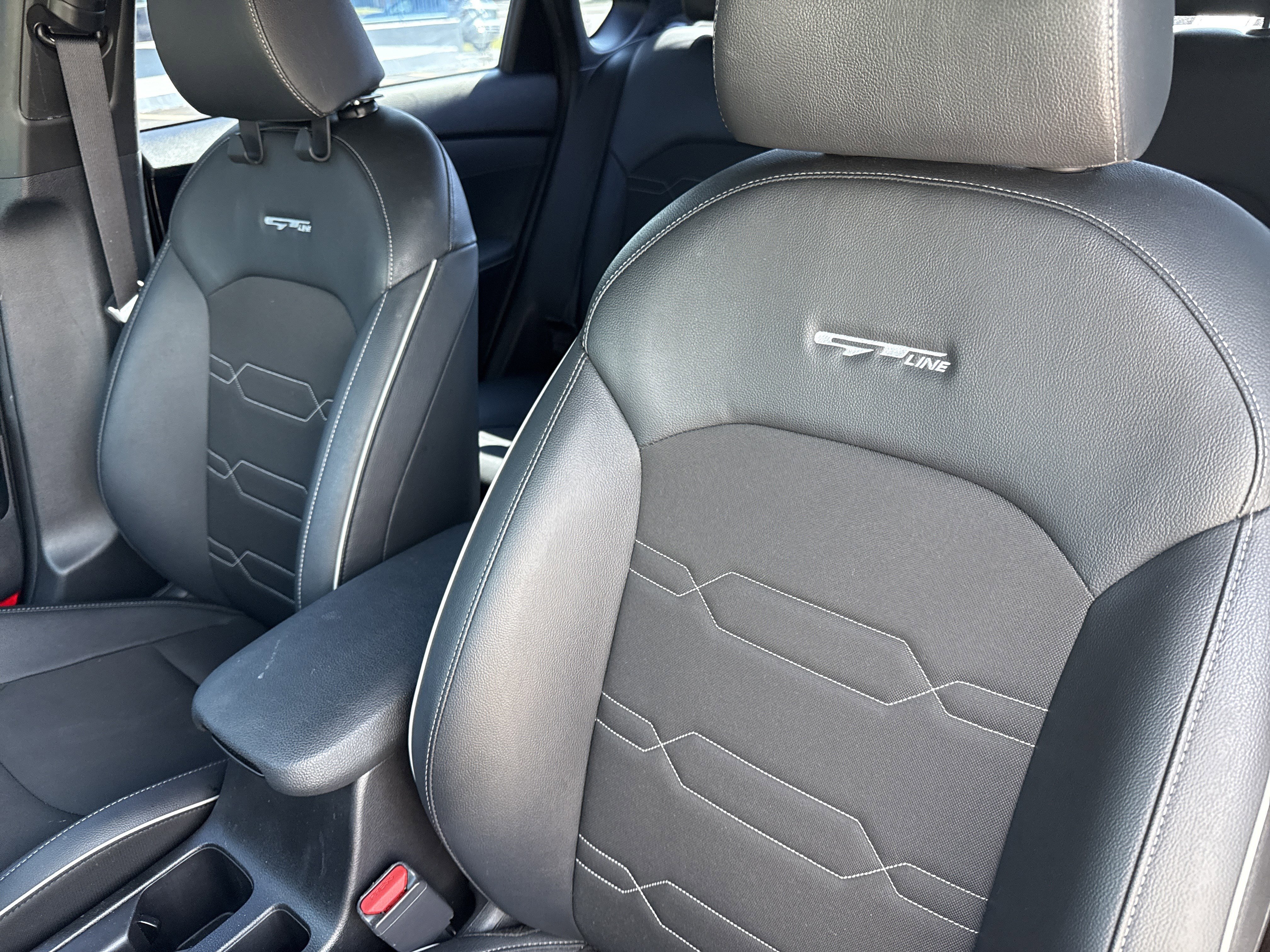 Used 2022 Kia Forte GT-Line w/ GT-Line Premium Package image 4