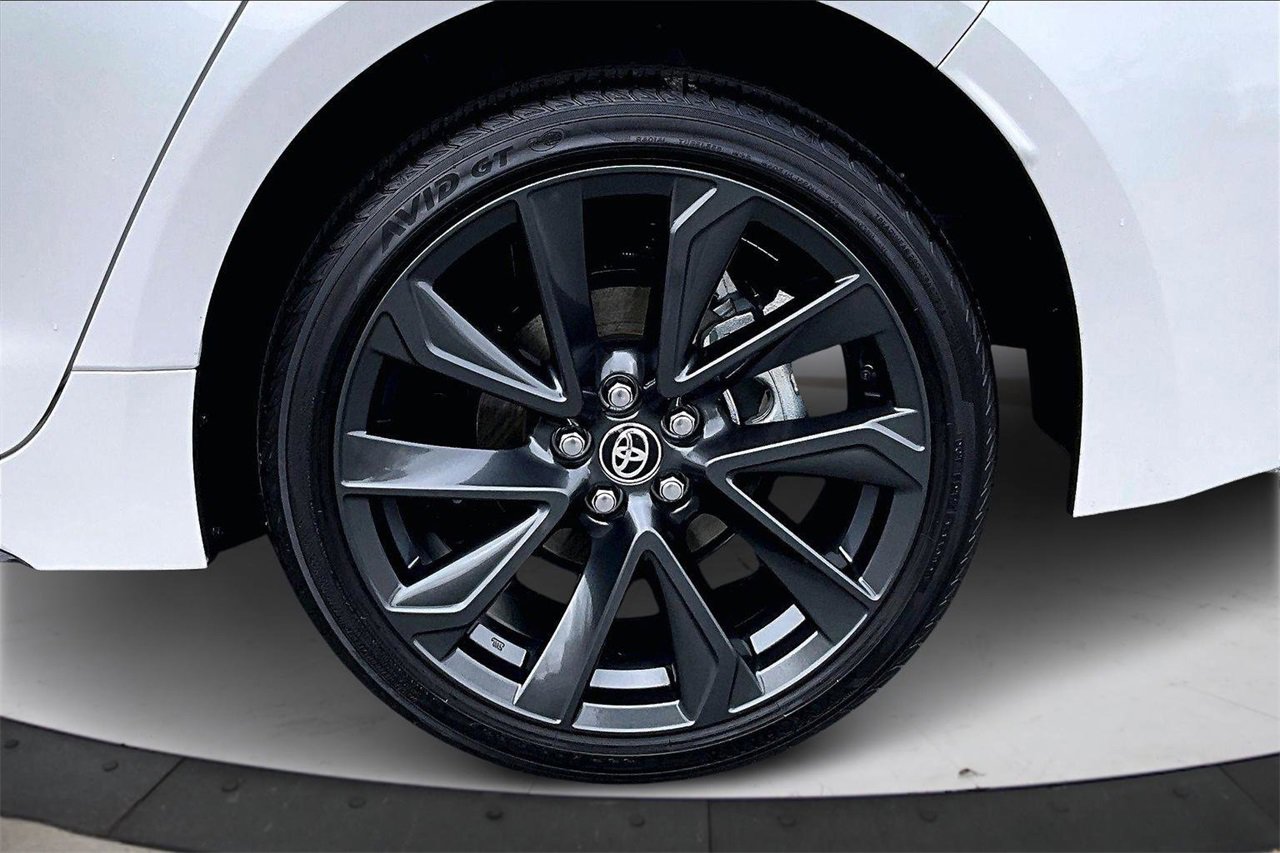 Used 2024 Toyota Corolla LE image 33