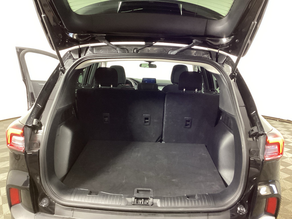 Used 2025 Ford Escape Active AWD/4WD image 29