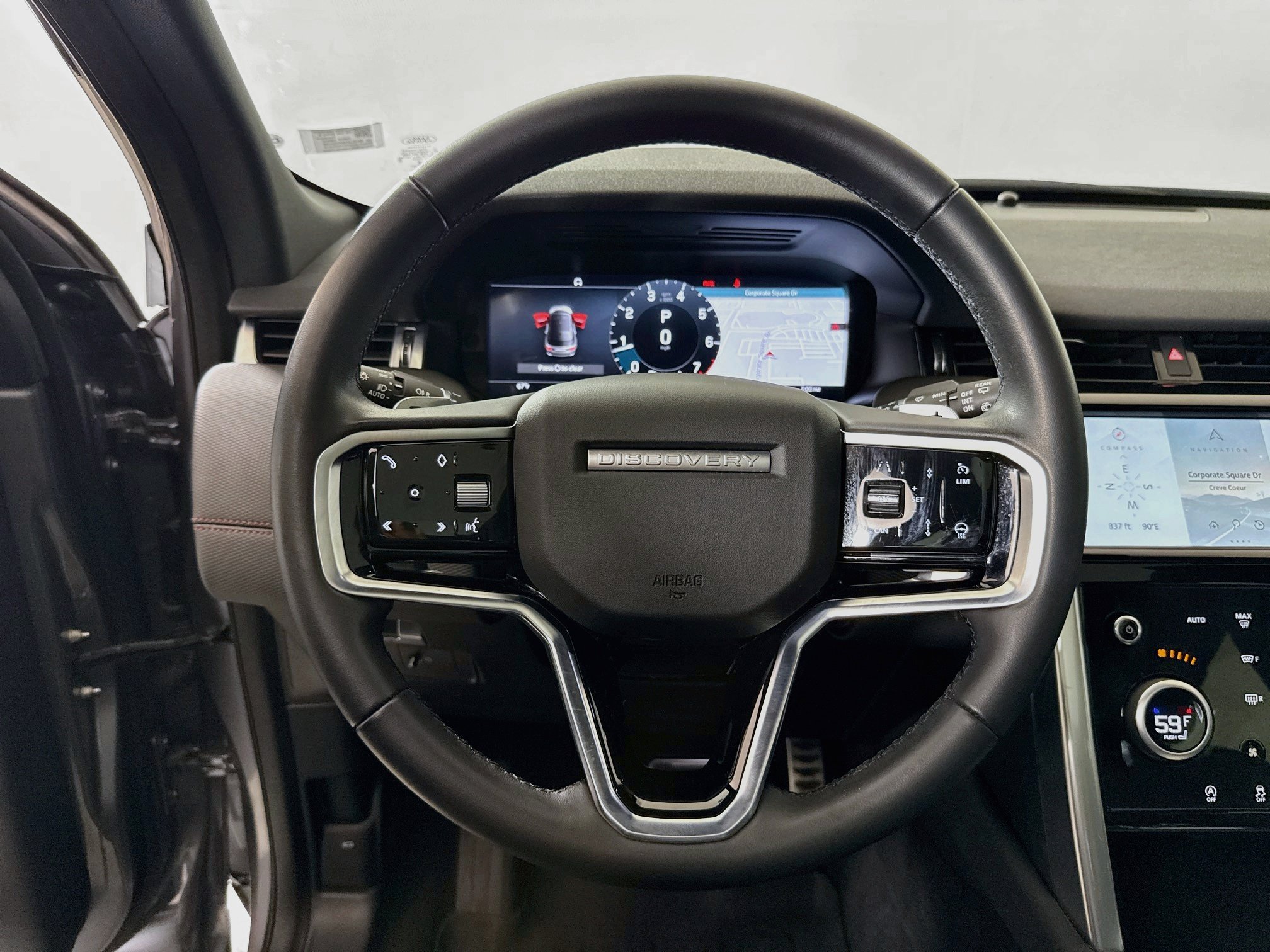 Used 2023 Land Rover Discovery Sport SE R-Dynamic AWD/4WD image 11