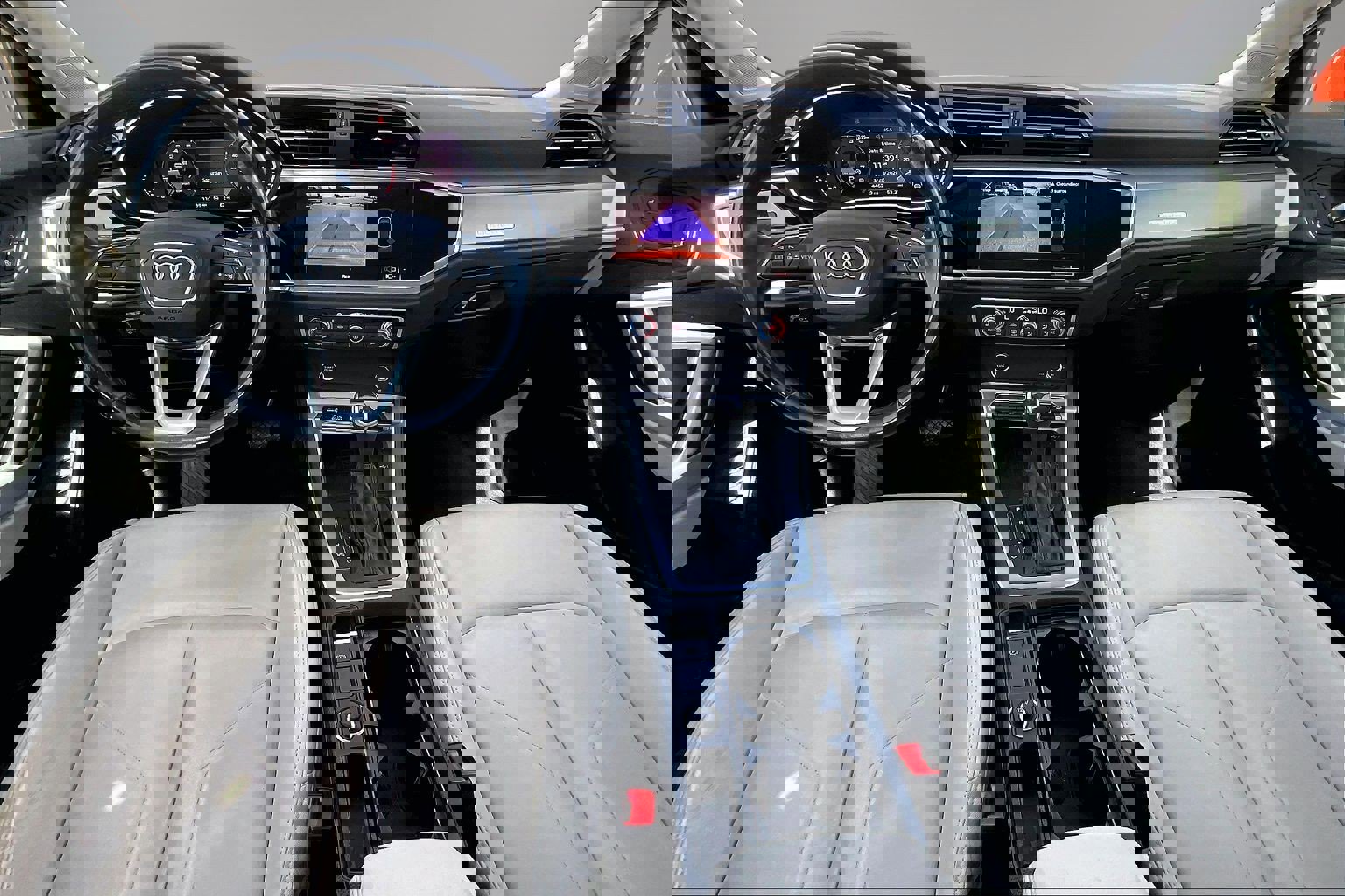 Used 2024 Audi Q3 2.0T Premium image 7