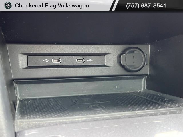 Used 2023 Volkswagen Tiguan SE R-Line FWD image 40
