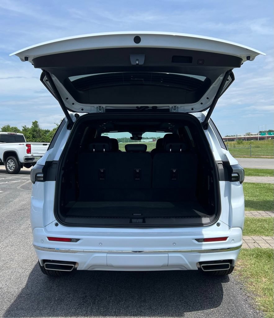New 2026 Buick Enclave Avenir w/ Super Cruise Package FWD image 25