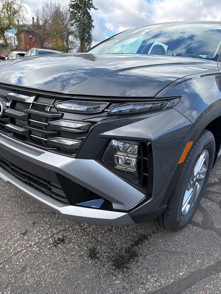 New 2026 Hyundai Tucson SE image 9