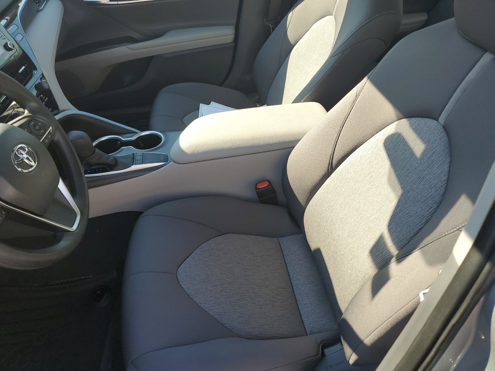 Used 2024 Toyota Camry LE FWD image 16