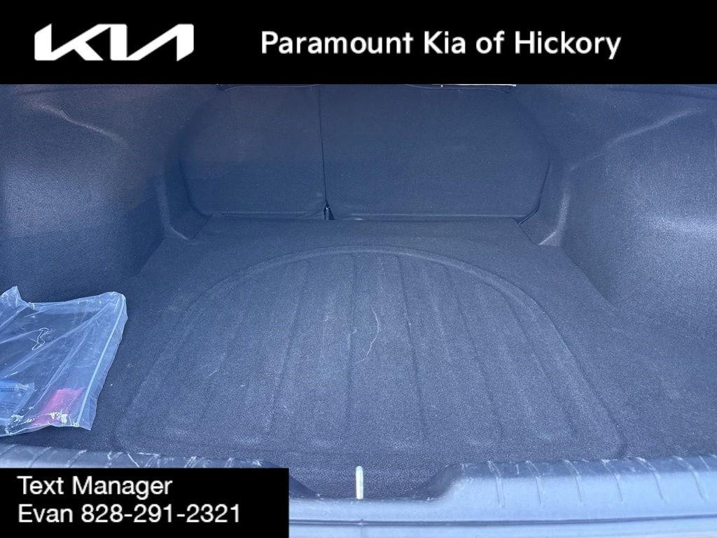 Used 2025 Kia K4 GT-Line w/ GT-Line Sunroof Package FWD image 11