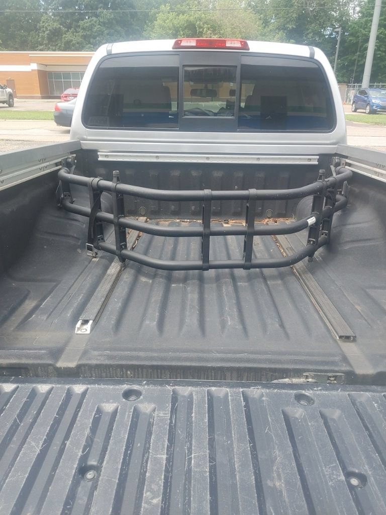 Used 2015 Nissan Frontier SV w/ SV Value Truck Package AWD/4WD image 14