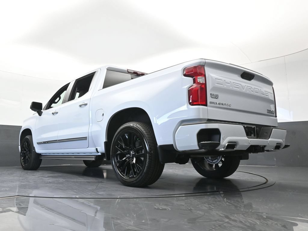 Used 2026 Chevrolet Silverado 1500 High Country w/ Technology Package AWD/4WD image 75