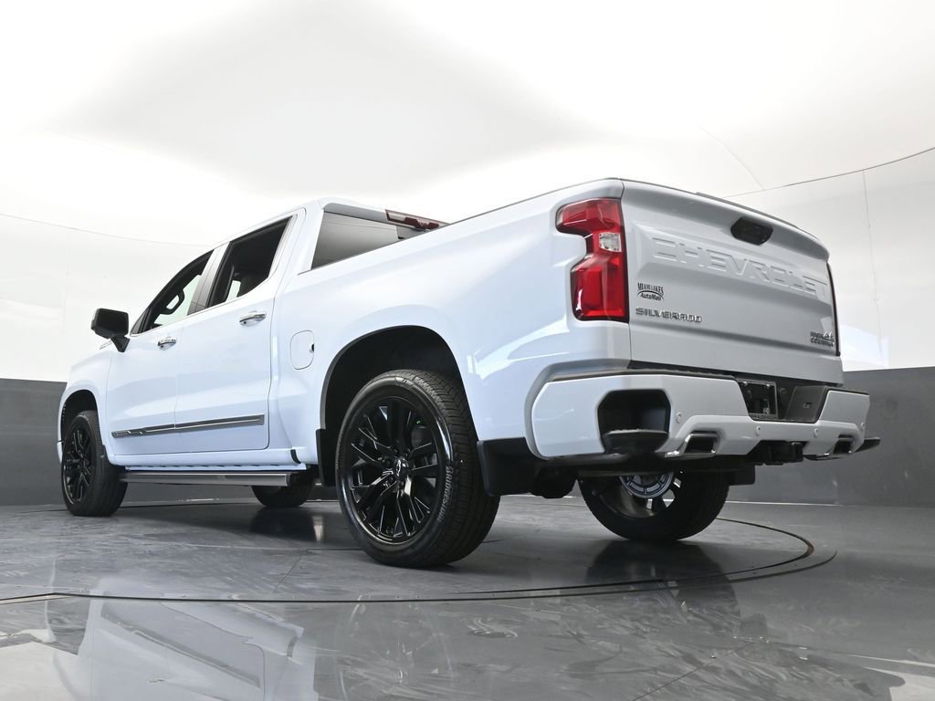 Used 2026 Chevrolet Silverado 1500 High Country w/ Technology Package AWD/4WD image 75