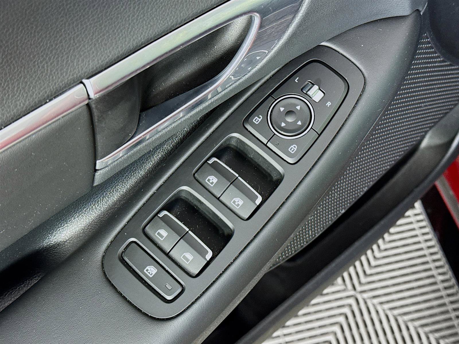 Certified 2023 Hyundai Sonata SEL w/ Convenience Package image 20