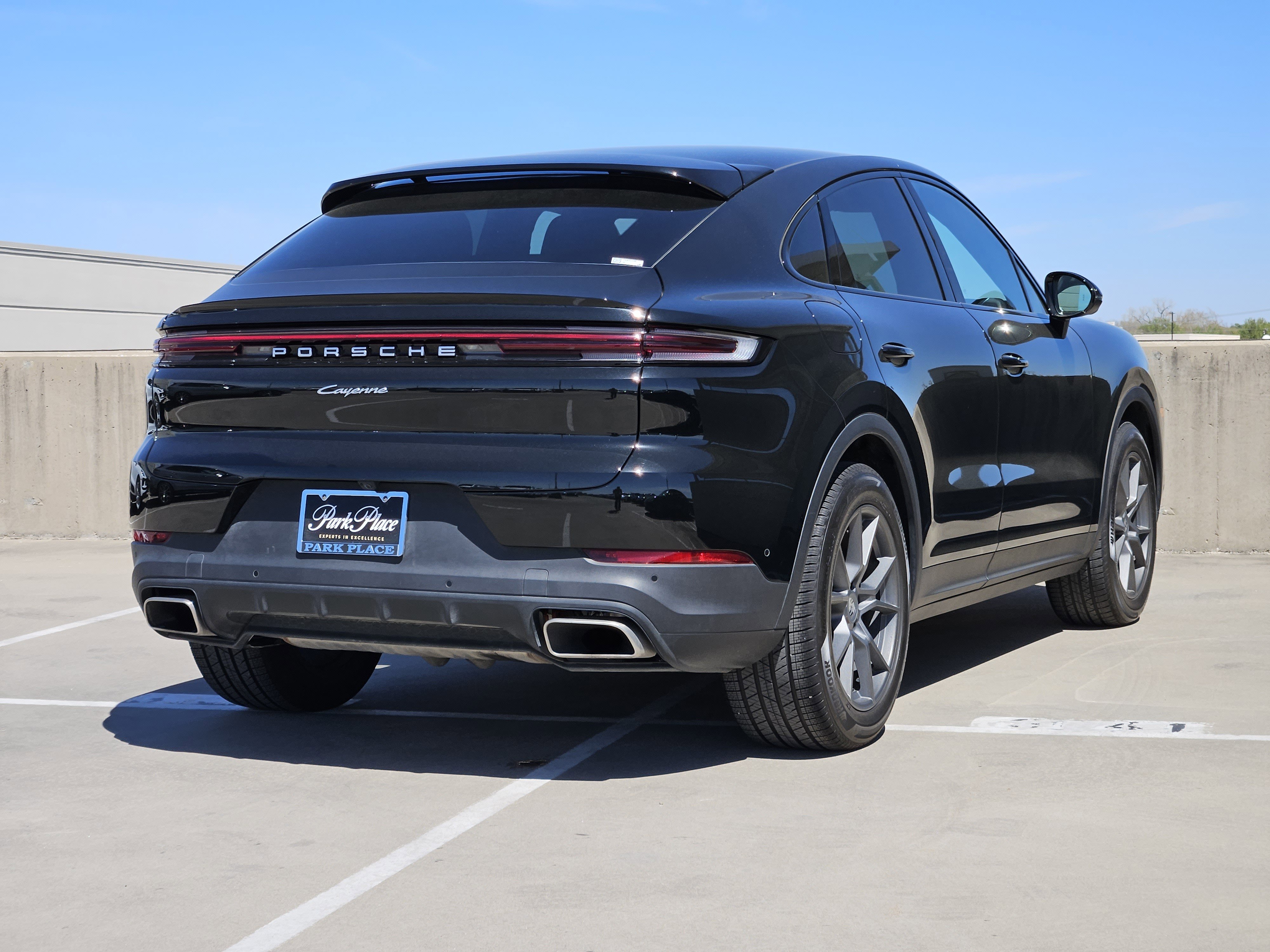 Used 2026 Porsche Cayenne image 8