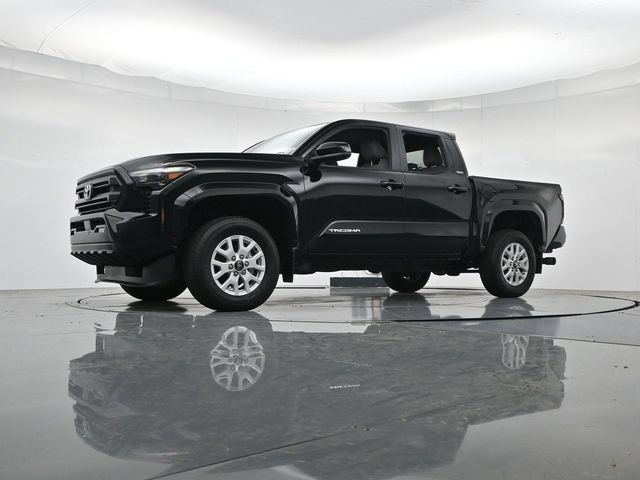 Used 2024 Toyota Tacoma SR5 AWD/4WD image 37