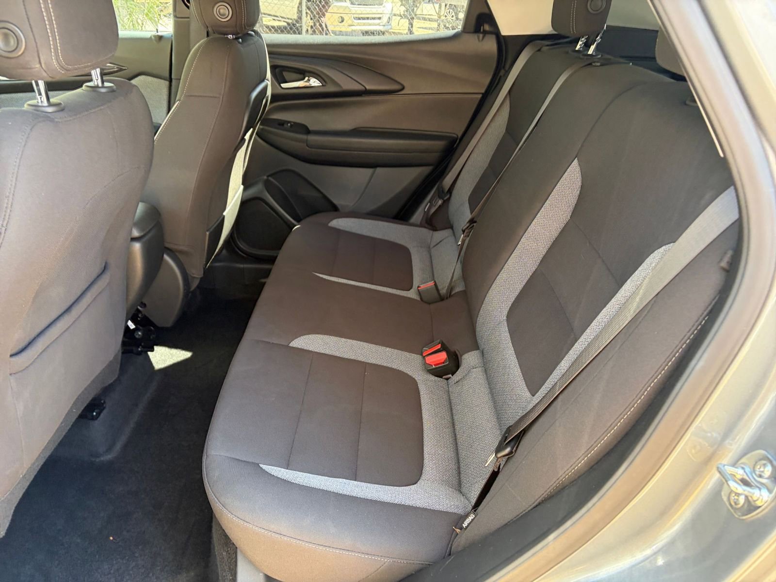 Used 2025 Chevrolet TrailBlazer LT image 33